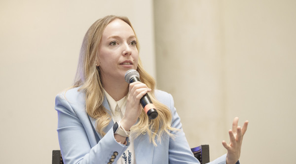 Kiara Winona Sweeney, 26. Beschaffungskonferenz