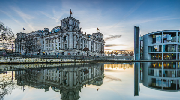 Reichtstagsgebäude und Paul-Löbe-Haus